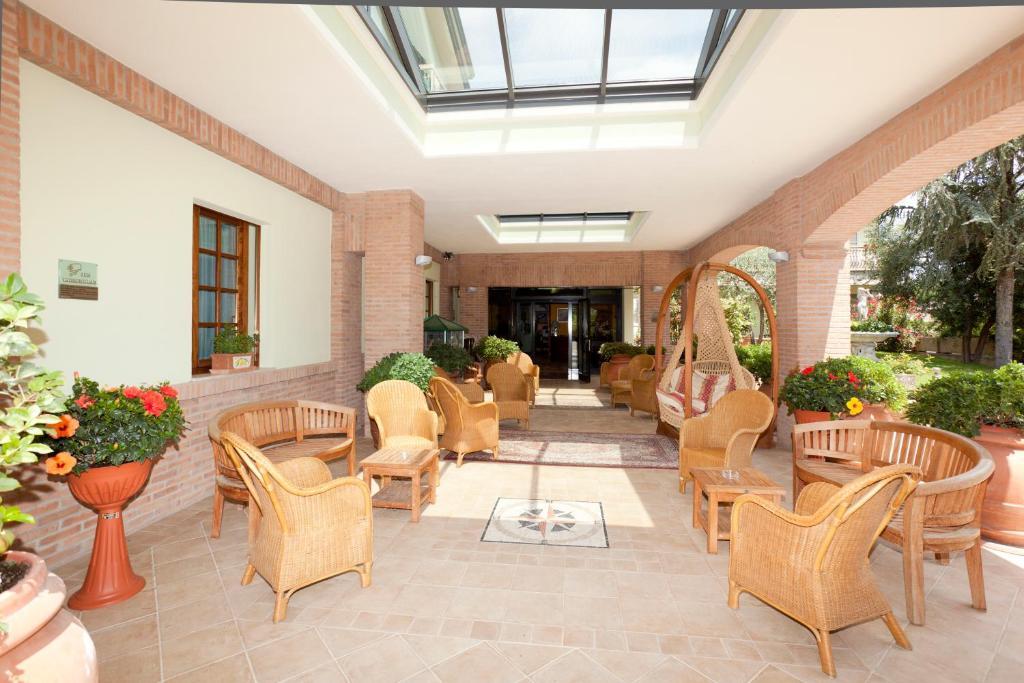 Campiglione Hotel Асизи Екстериор снимка