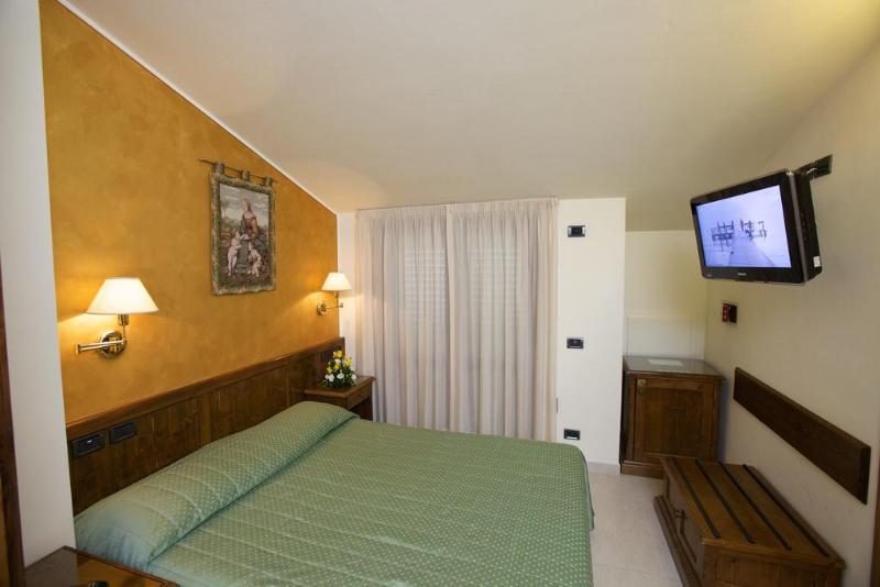 Campiglione Hotel Асизи Екстериор снимка