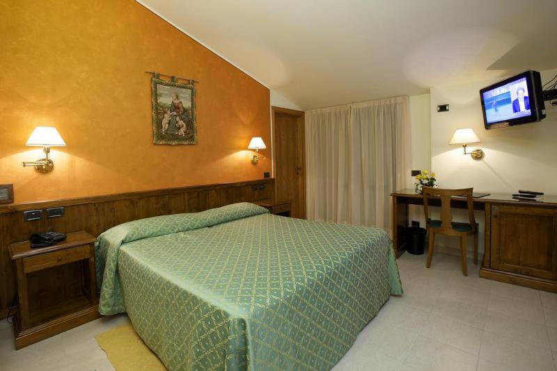 Campiglione Hotel Асизи Екстериор снимка