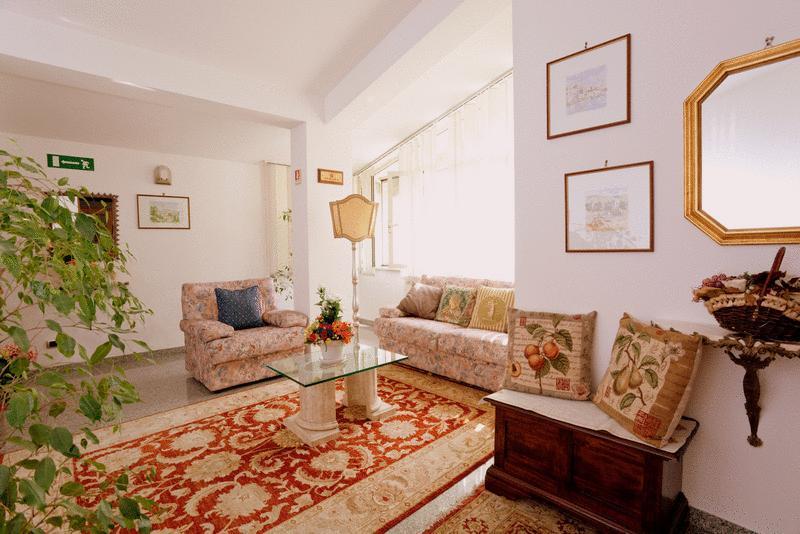 Campiglione Hotel Асизи Екстериор снимка