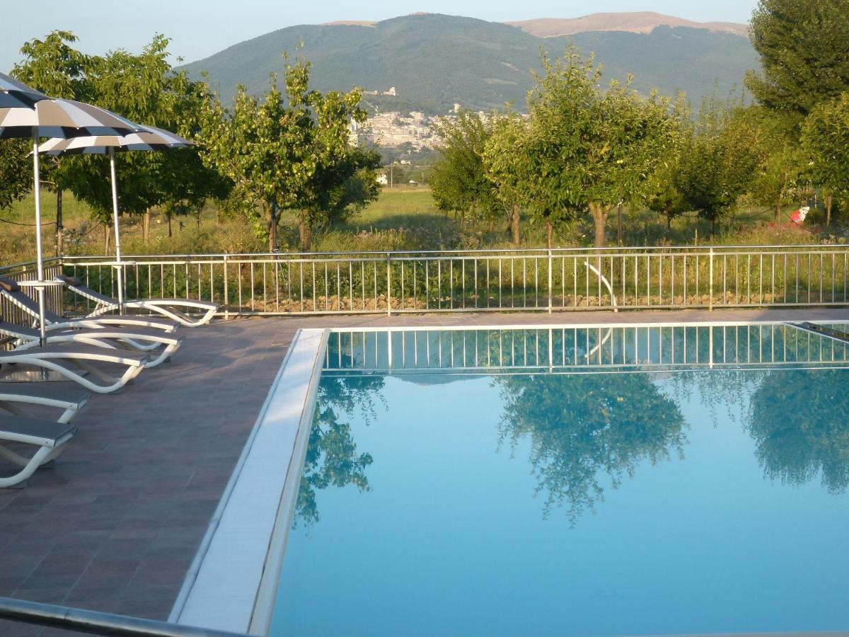 Campiglione Hotel Асизи Екстериор снимка